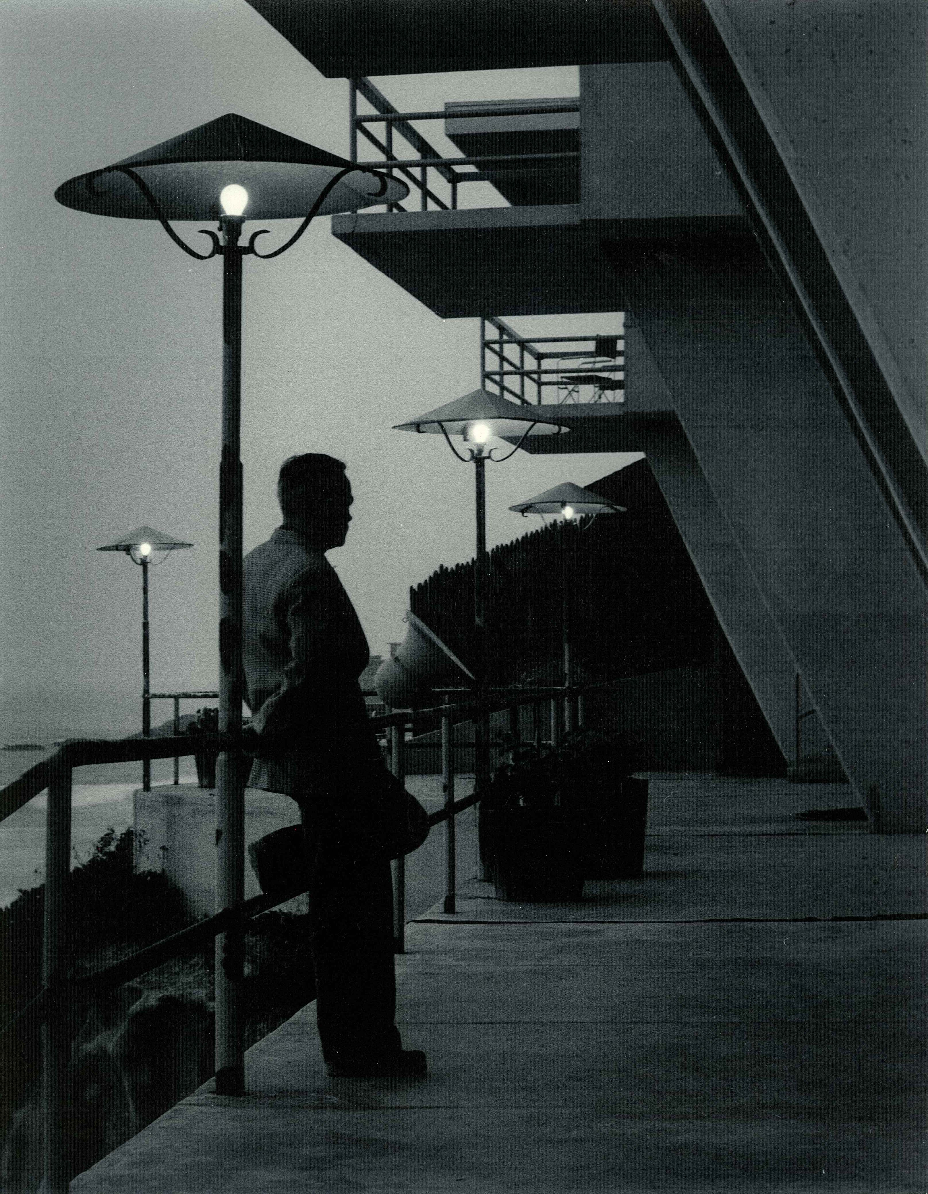 Street Lamps.jpg 1439.3K